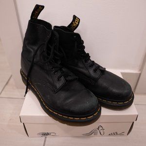 Doc Martens Combat boots